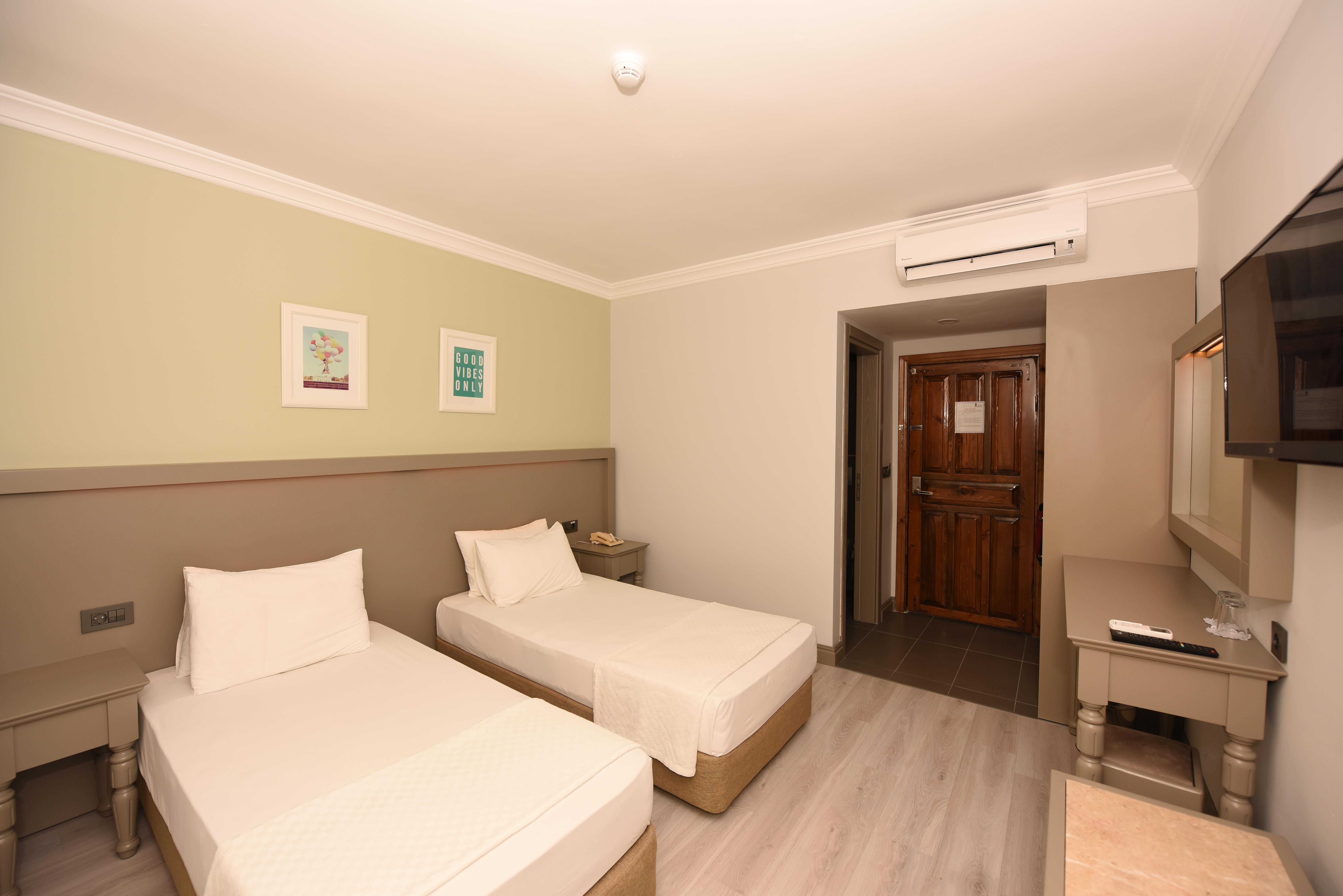 Pine Valley Hotel Ölüdeniz Buitenkant foto