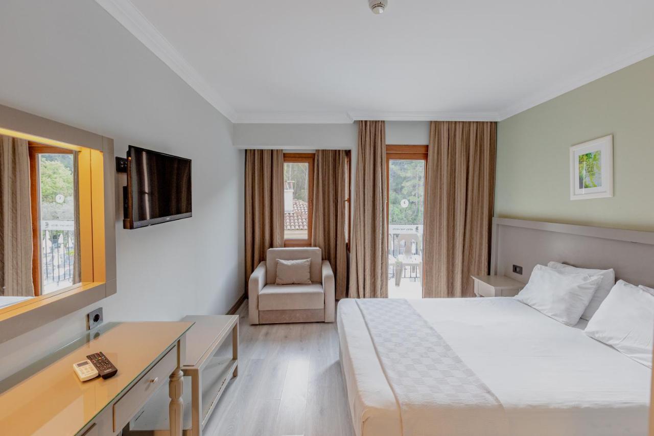 Pine Valley Hotel Ölüdeniz Buitenkant foto