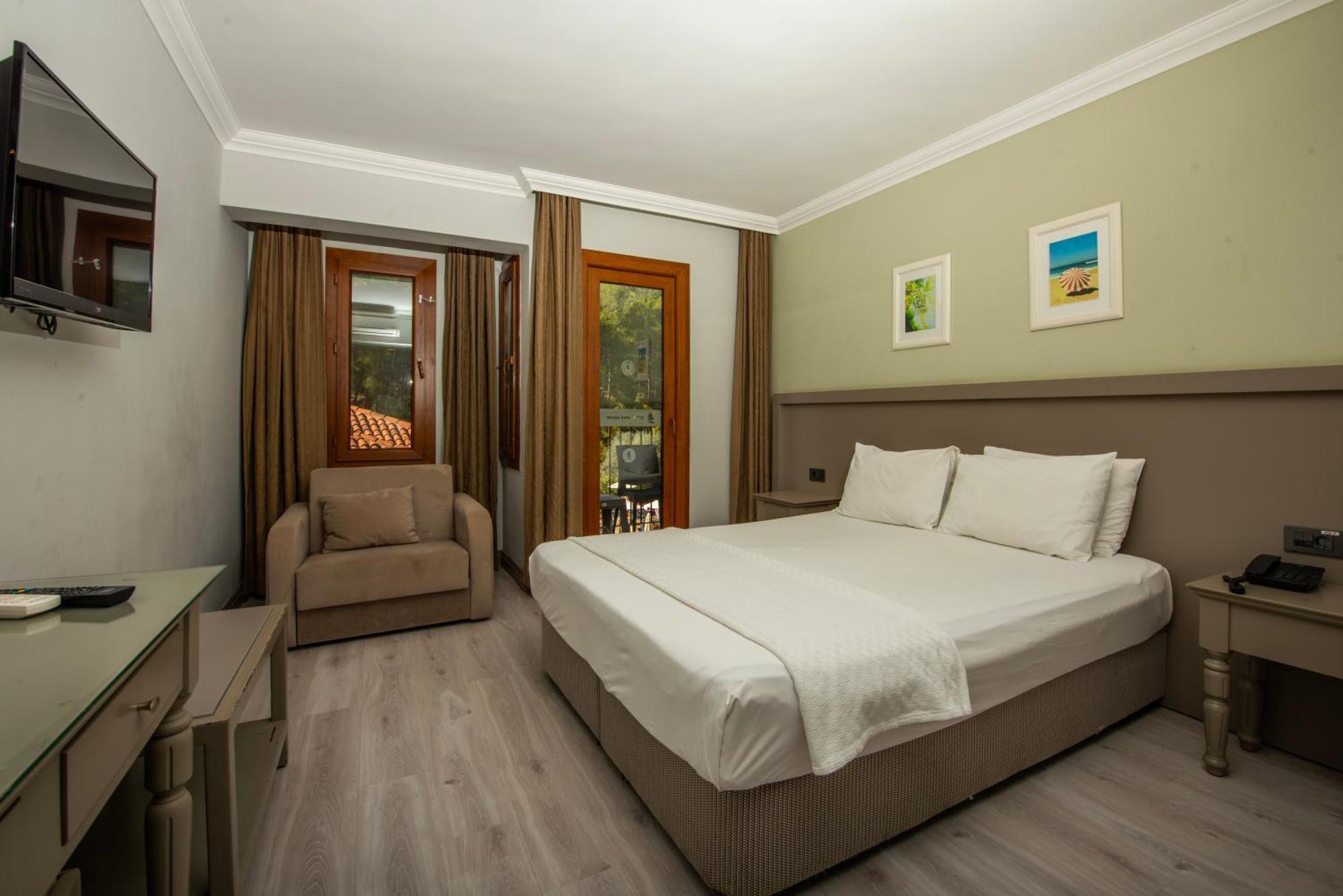Pine Valley Hotel Ölüdeniz Buitenkant foto
