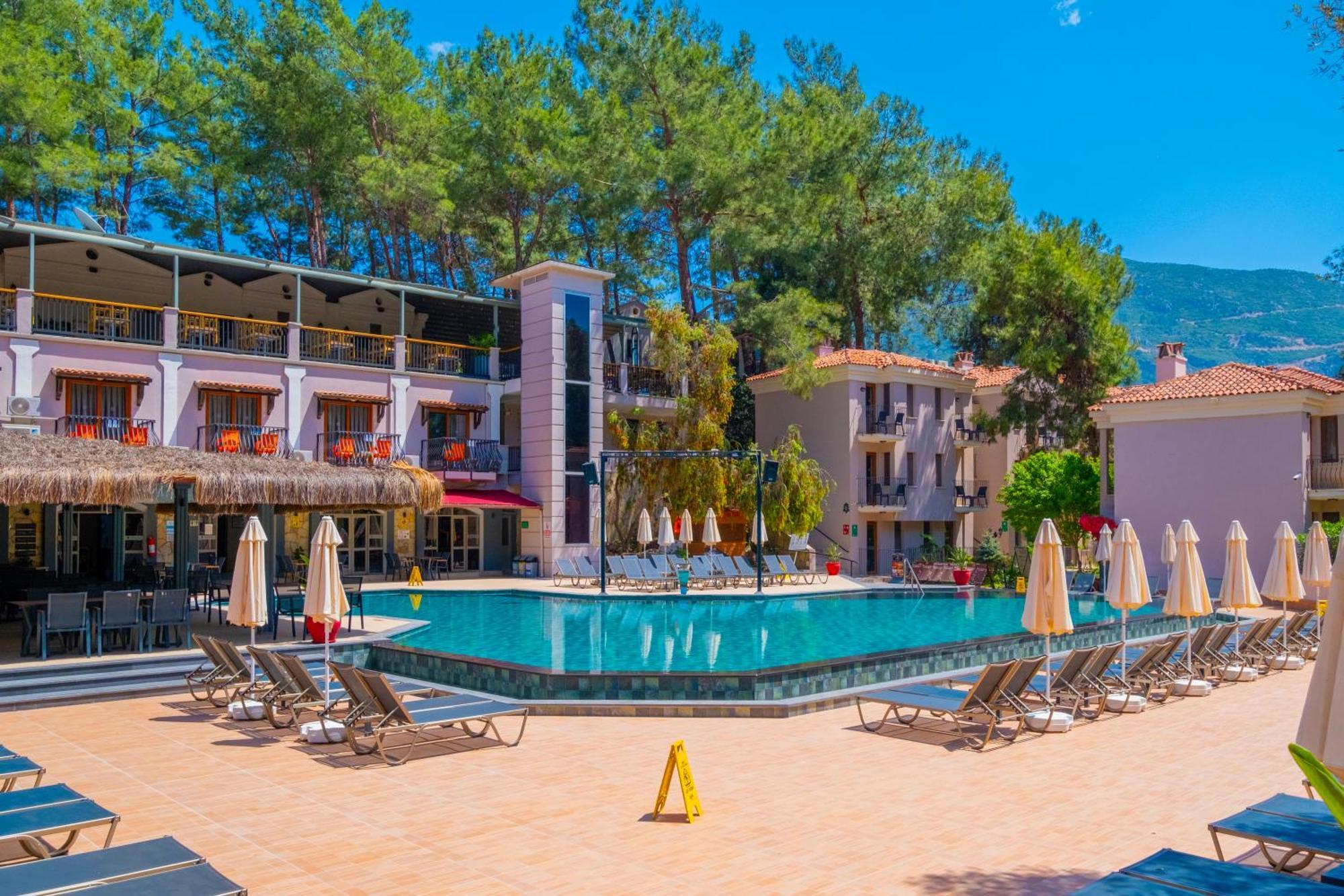 Pine Valley Hotel Ölüdeniz Buitenkant foto