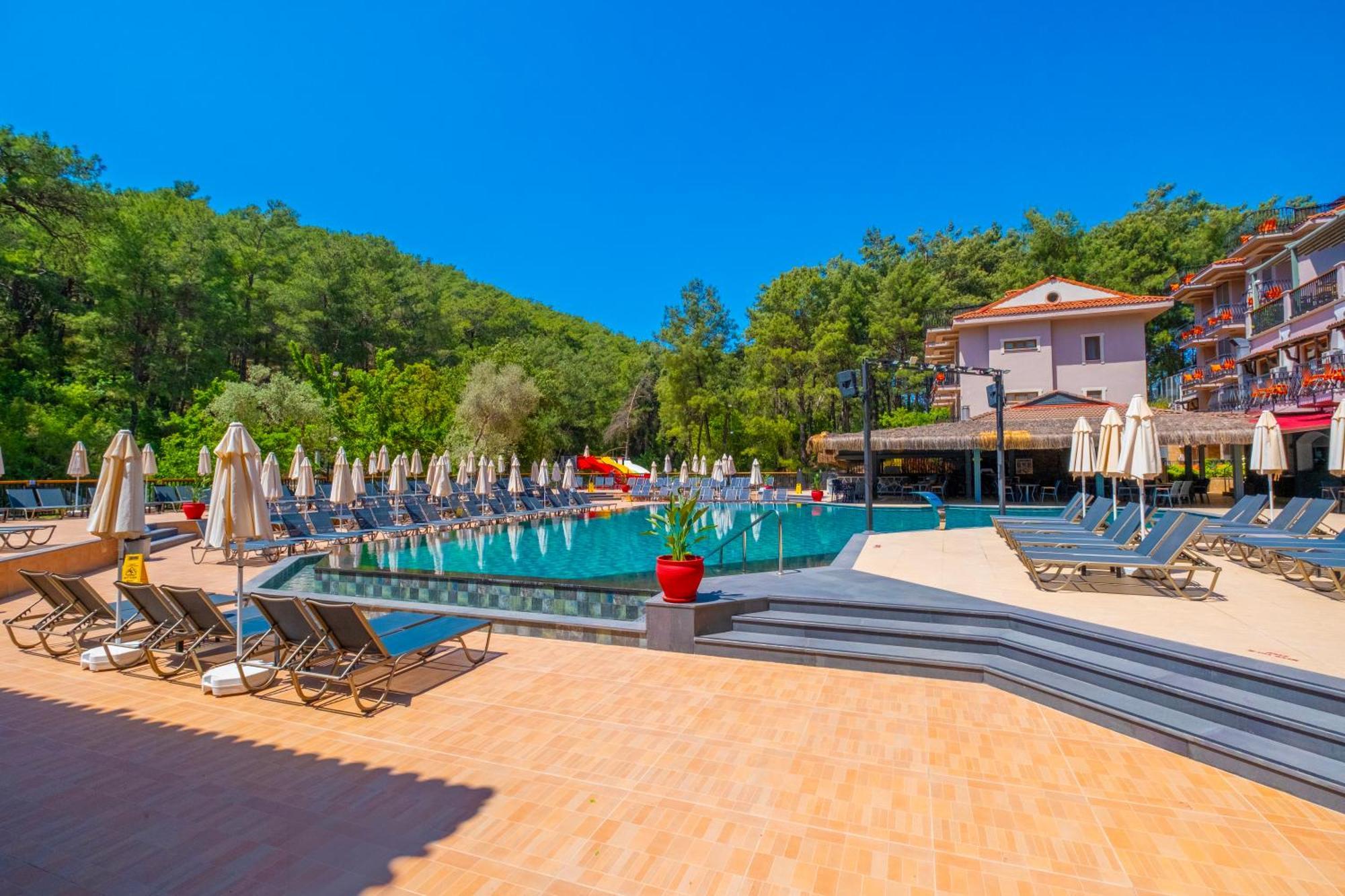 Pine Valley Hotel Ölüdeniz Buitenkant foto