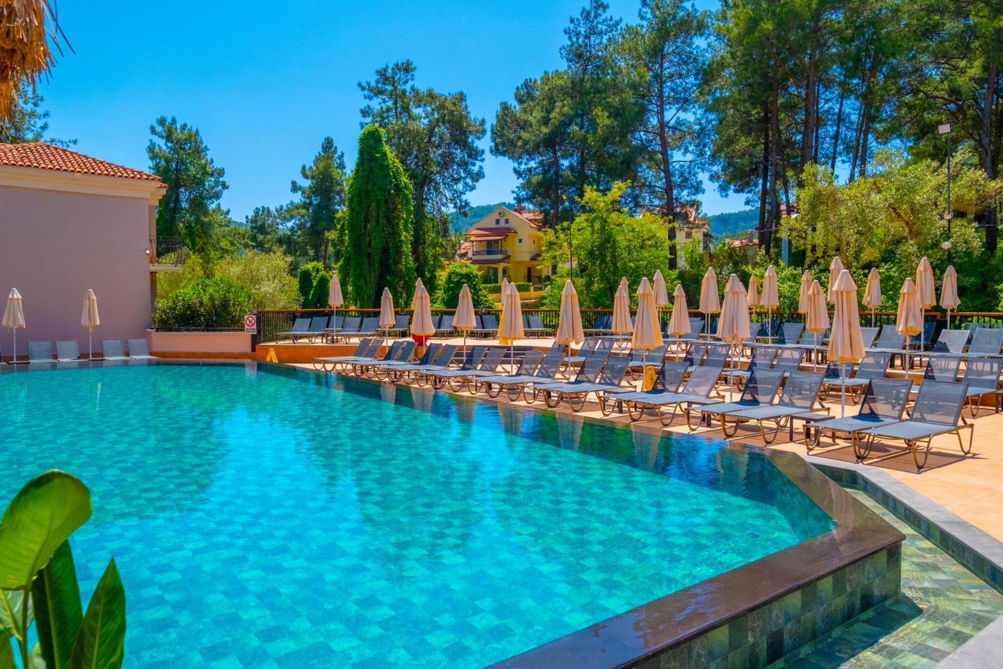 Pine Valley Hotel Ölüdeniz Buitenkant foto