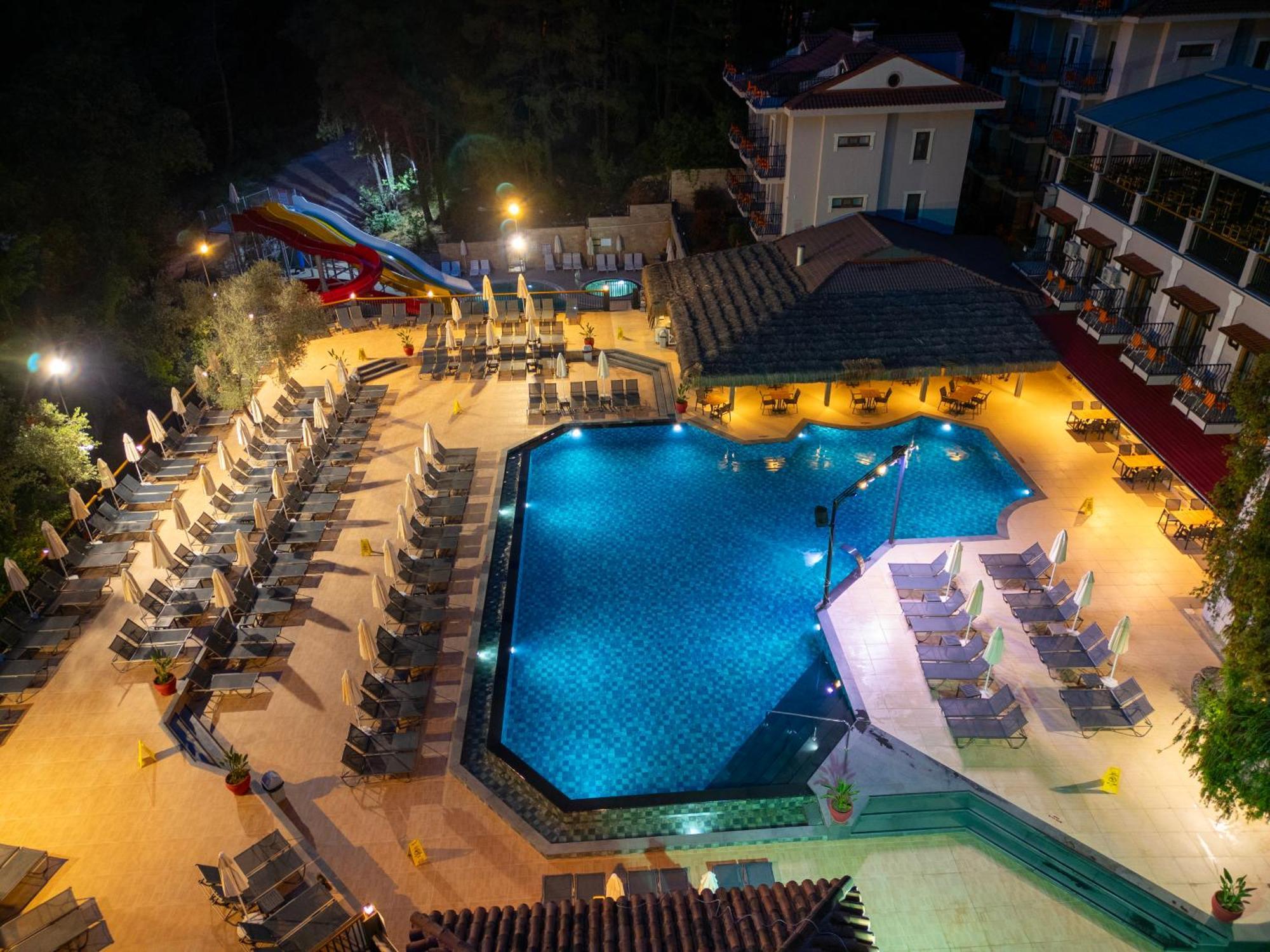 Pine Valley Hotel Ölüdeniz Buitenkant foto