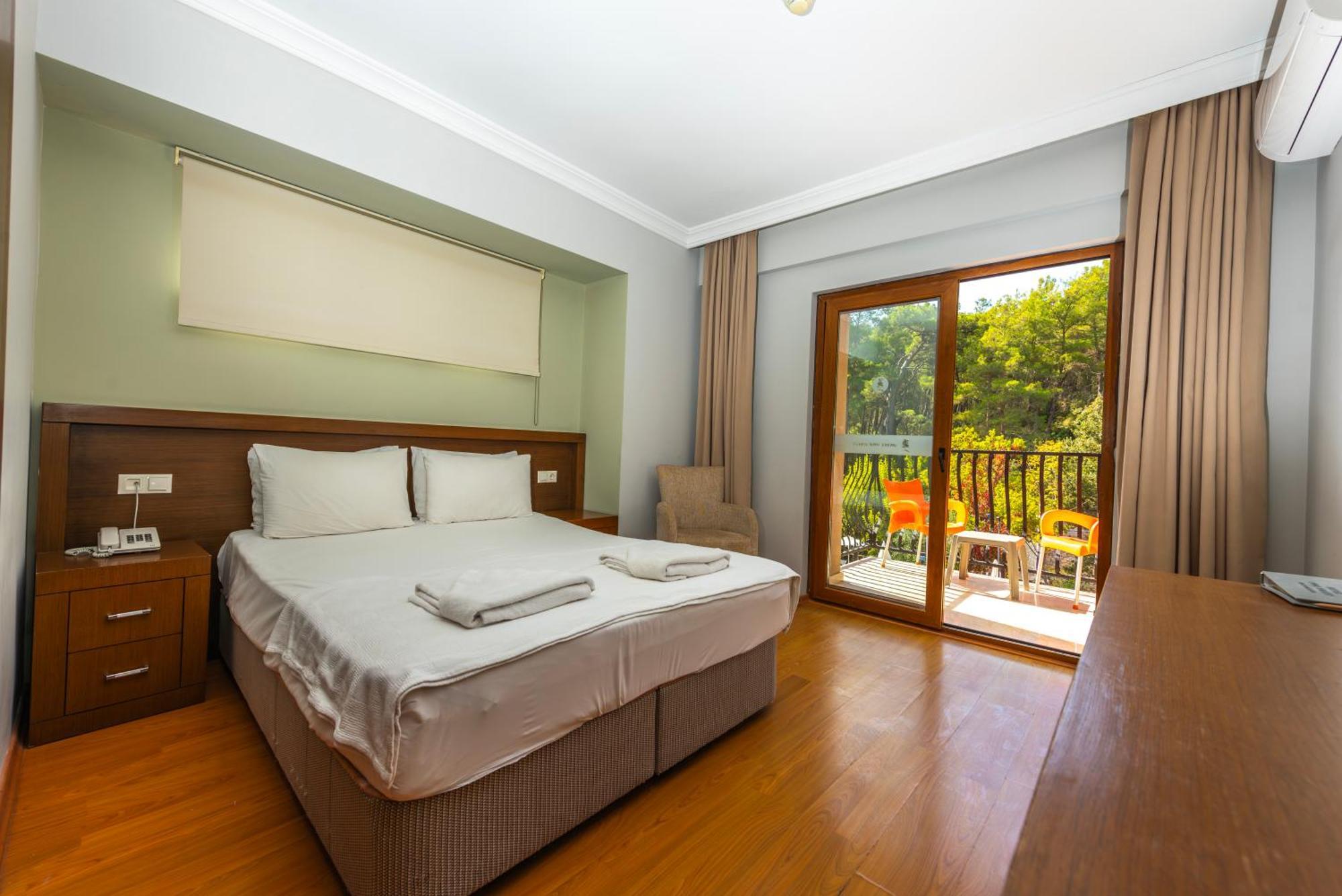Pine Valley Hotel Ölüdeniz Buitenkant foto