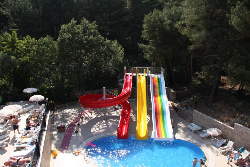 Pine Valley Hotel Ölüdeniz Buitenkant foto