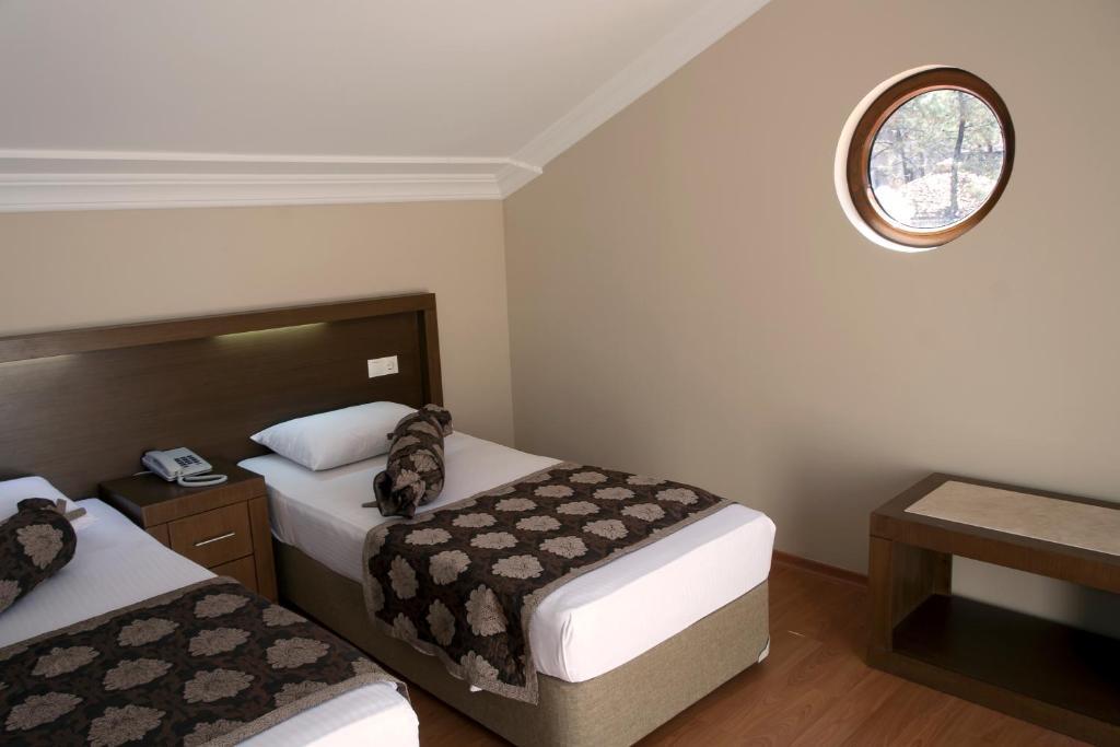 Pine Valley Hotel Ölüdeniz Buitenkant foto