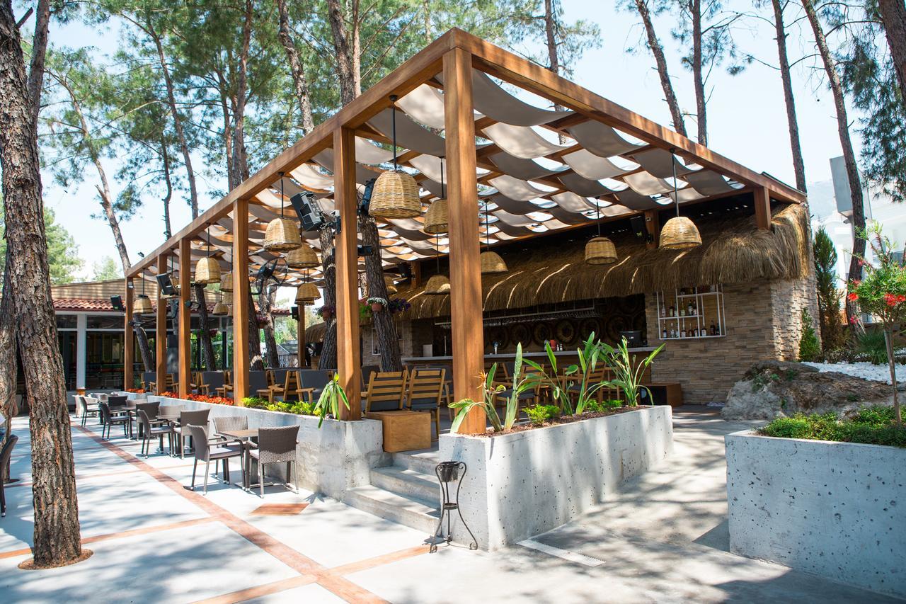 Pine Valley Hotel Ölüdeniz Buitenkant foto
